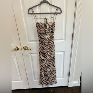 Zara 8757/504 printed dress in kahki size Medium